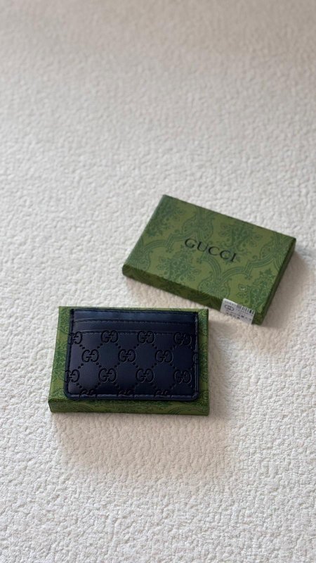 جزدان بطاقات CUCCI