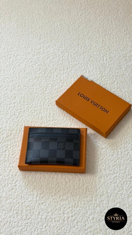 جزدان بطاقات LV