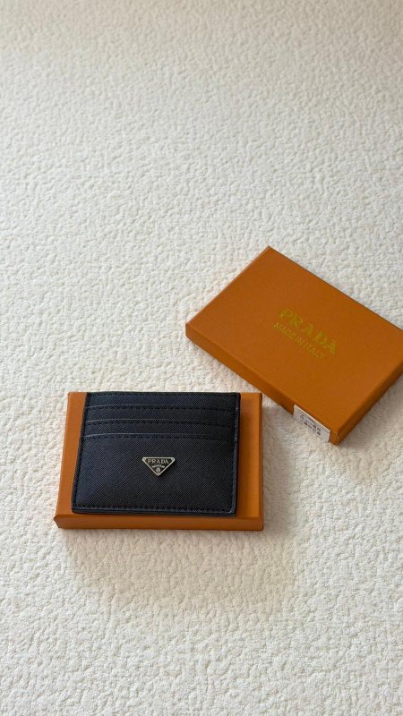 جزدان بطاقات                                         PRADA
