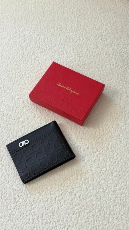 جزدان حجم وسط Salvatore