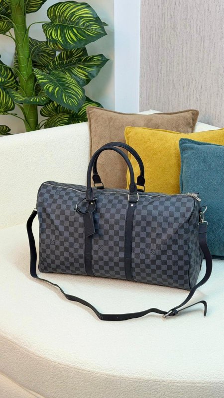 شنطة سفر lv كوالتي ماستر