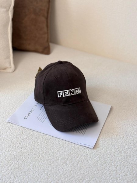 طواقي FENDI كوالتي ماستر