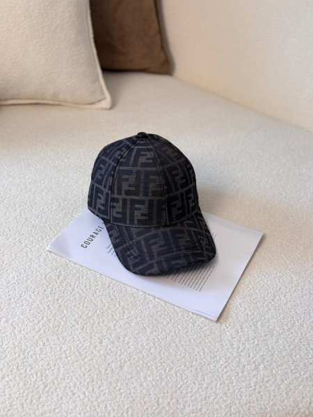 طواقي FENDI كوالتي ماتسر