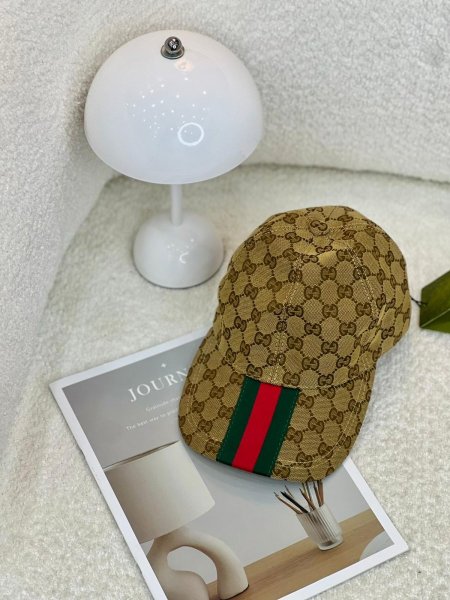 طواقي Gucci كوالتي ماستر 🧢
