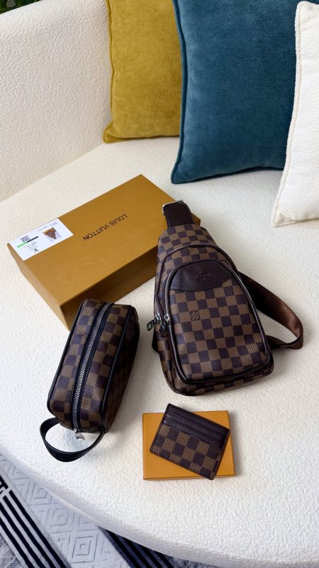 شنطة كتف + شنطة يد + جزدان كوالتي ماستر 🛍️