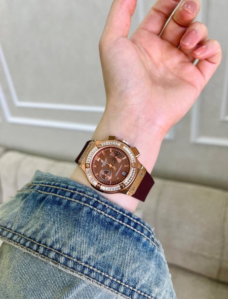 ساعة HUBLOT كوالتي ماستر شامل العلبة ⌚️