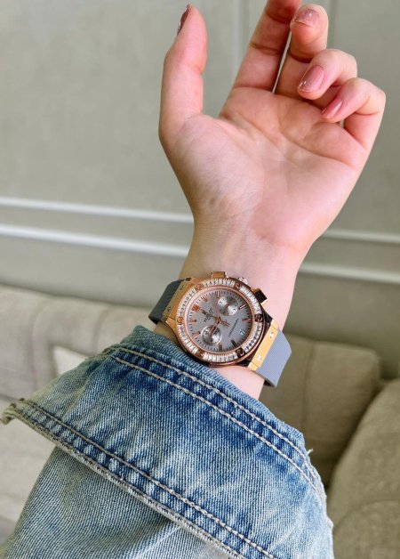 ساعة HUBLOT كوالتي ماستر شامل العلبة ⌚️