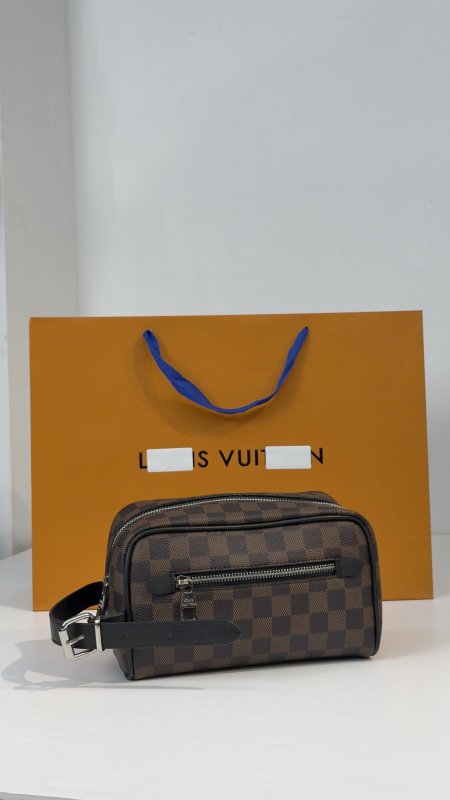 شنطة يد حجم اكبير كوالتي ماستر 👝
