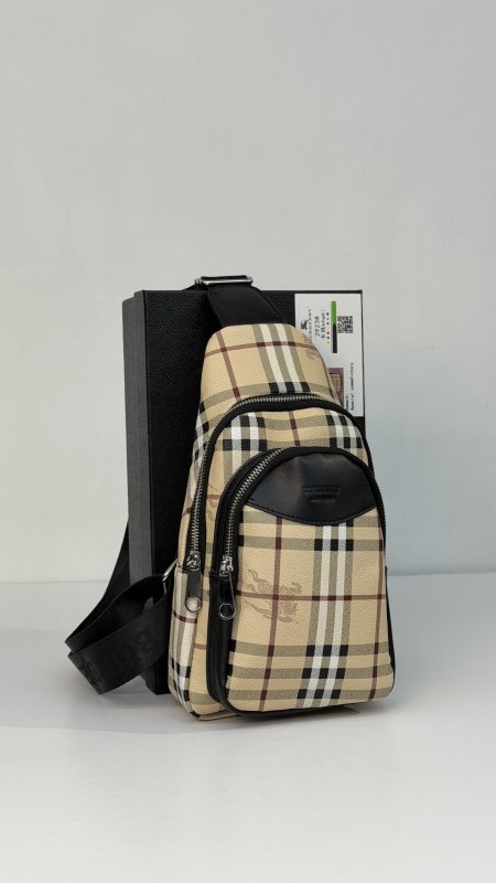 شنطة كتف BURBERY كوالتي ماستر شامل علبة 🎒