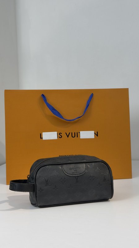 شنطة يد LV كوالتي ماستر