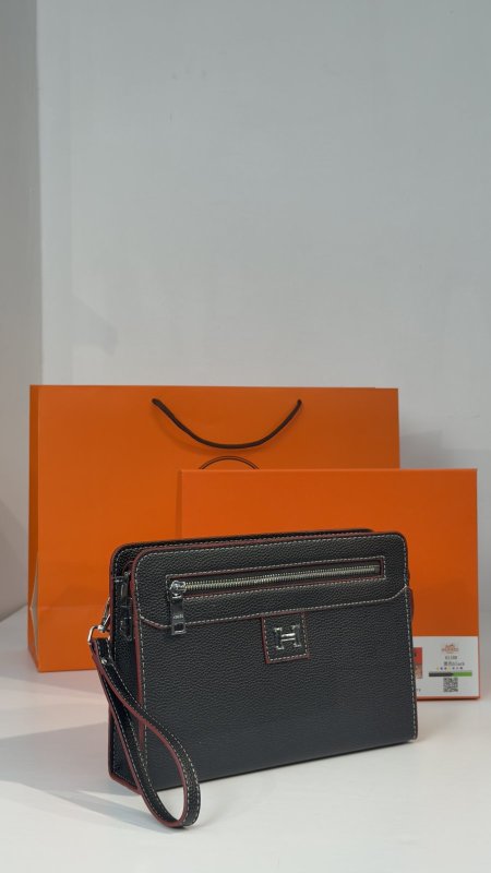 كلتش شبابي كوالتي ماستر شامل علبة 👝
