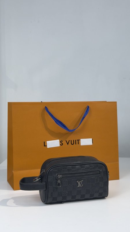 شنطة يد كوالتي ماستر 👝