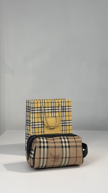 شنطة يد كوالتي ماستر 👝