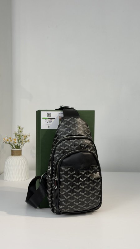 شنطة كتف كوالتي ماستر شامل علبة 🎒