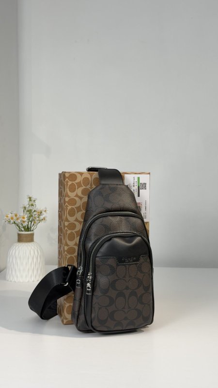 شنطة كتف كوالتي ماستر شامل علبة 🎒