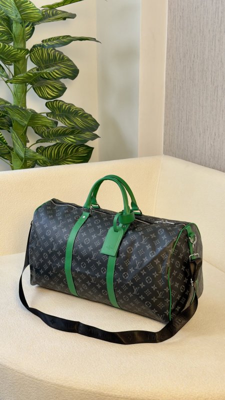 شنطة سفر LV🧳 كوالتي ماستر مقاس 60 CM 🎒