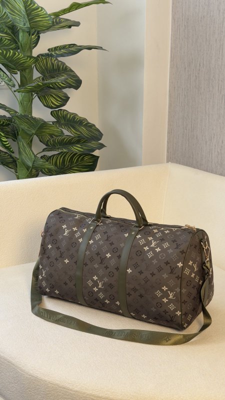 شنطة سفر LV🧳 كوالتي ماستر مقاس 60 CM 🎒