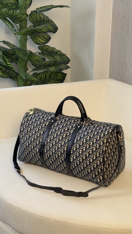 شنطة سفر DIOR 🧳 كوالتي ماستر مقاس 60 CM 🎒