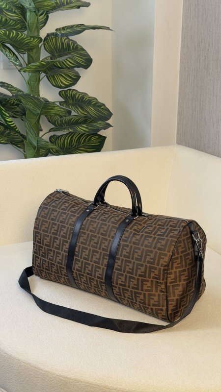 شنطة سفر FENDI 🧳 كوالتي ماستر مقاس 60 CM 🎒