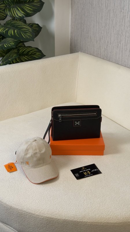 شنطة هاند باق + طقي كوالتي ماستر 🛍️