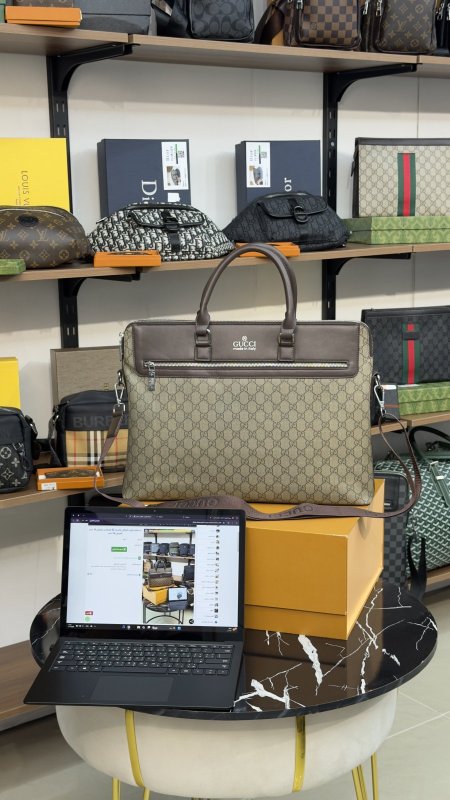 شنطة لابتوب كوالتي ماستر 💻 المقاس الطول 34 cm عرض 45 Cm