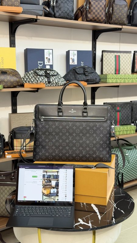 شنطة لابتوب كوالتي ماستر 💻 المقاس الطول 34 cm عرض 45 Cm