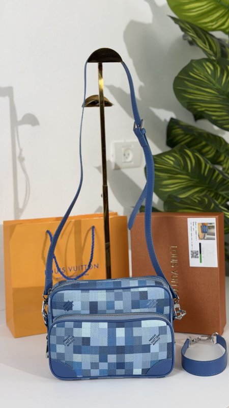 شنطة كتف كوالتي ماستر شامل علبة 👝