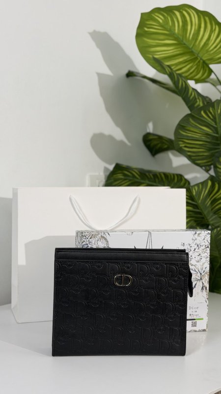 كلتش شبابي كوالتي ماستر شامل علبة 👝
