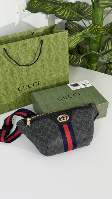 شنطة خصر كوالتي ماستر شامل علبة 👝
