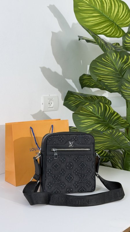 شنطة كتف كوالتي ماستر 👝